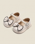 Zapatos de cuero pequeños de fondo suave para niñas, zapatos para bebés y niños pequeños