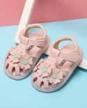 La nuova principessa della neonata di estate calza le scarpe del bambino del fondo molle del bambino dei sandali delle ragazze