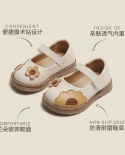 Zapatos de cuero pequeños para bebés femeninos Nuevos zapatos de fondo suave para niños pequeños