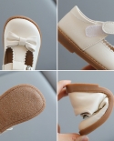 Nuevos zapatos de cuero para niñas, zapatos Mary Jane de fondo suave con lazo fino de verano para niños