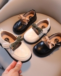 أحذية جلدية للأطفال أحذية قبعة صغيرة جديدة لينة أسفل القوس