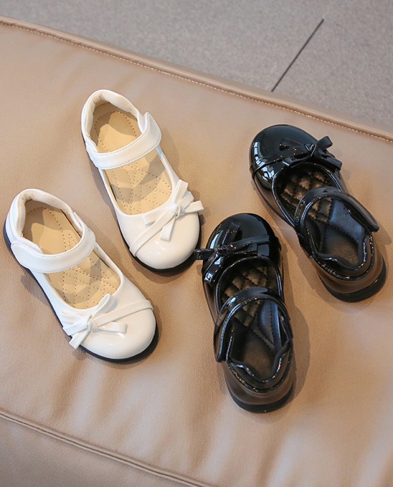 Zapatos de cuero elegantes con punta redonda brillante para niños Zapatos informales con lazo de estilo simple para niñas