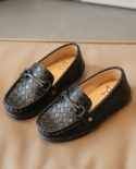Zapatos de cuero de moda de estilo retro para niños Zapatos informales de gorro sin cordones de suela suave para niños