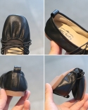 Rosa claro y negro Casual Gentle Girls Peas Shoes Square Toe Flats Soft Sole Slip-On Zapatos de cuero para niños