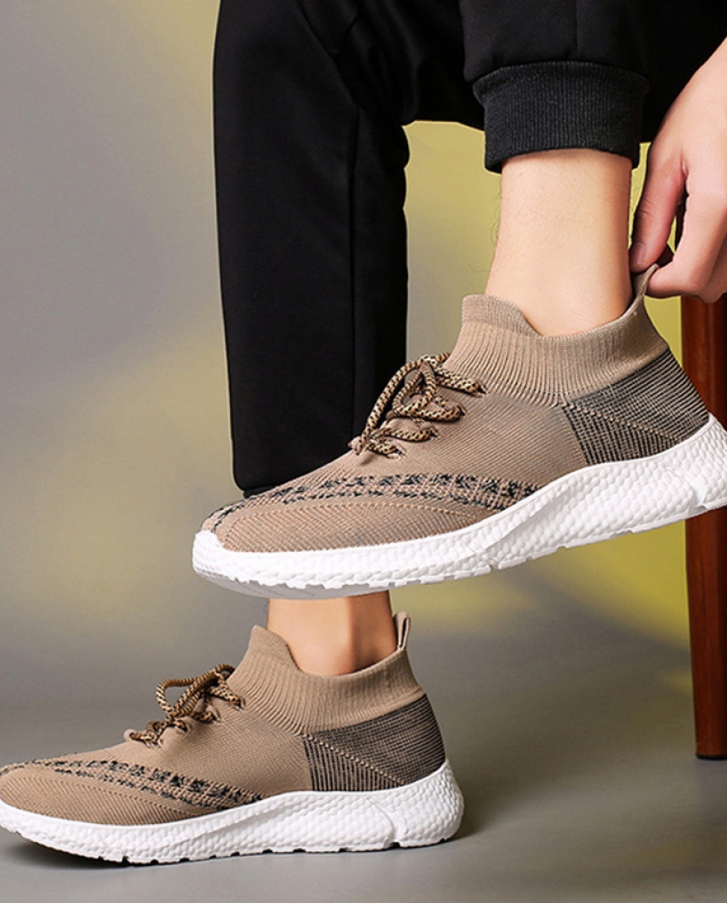 New Spring Socks Shoes Men Sneakers Knitted Lace Up Running Shoes Breathable Outdoor Men Casual Footwear Light Cozy Spor