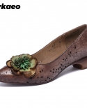 Gykaeo Mother Comfort Low Heels Genuine Leather Pumps Women Shoes 2022 New Spring Retro Handmade Pointed Toe Flower Ladi