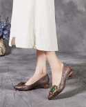 gykaeo אמא נוחות עקבים נמוכים עור אמיתי משאבות נעלי נשים 2022 חדש אביב רטרו בעבודת יד מחודדת פרח לאדי