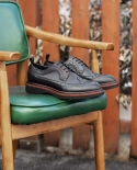 حذاء رجالي من الجلد الطبيعي الإيطالي الفاخر حذاء بروج كلاسيكي بلون أسود وبني بدلة زفاف رسمية مصنوعة يدويًا Oxfor