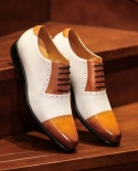 حذاء زفاف رجالي مصنوع يدويًا من الجلد المصنوع من الحبوب الكاملة تصميم إيطالي مسطح بمقدمة مدببة وأربطة للرجال فستان مناسب للمكتب 