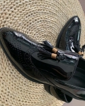 New Patent Leather Men Dress Shoes Cheap Quality Pu Party Shoes For Male 2022 Summer Classic Black Gold Brogues Tassels 