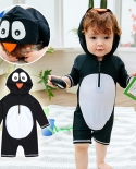 2022 בגד ים חדש לילדים בצורת פינגווין תינוק בגד ים מקשה אחת לבנים וילדים חליפת גלישה חמודה במיוחד