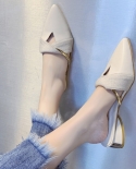 Sandalias de punta estrecha a la moda para mujer, verano 2022, nuevos zapatos cómodos y ligeros para mujer, zapatilla Baotou par
