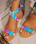 סנדלים נשים 2022 חדשות שטוחות סנדלי נשים אופנה קיץ נעלי נשים אבזם רצועת חוף חופשת נשים נעלי רומיות