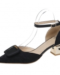 2022 Novos sapatos de salto alto pérola feminino bico pontiagudo fivela no tornozelo vestido de festa bombas femininas zapatos d