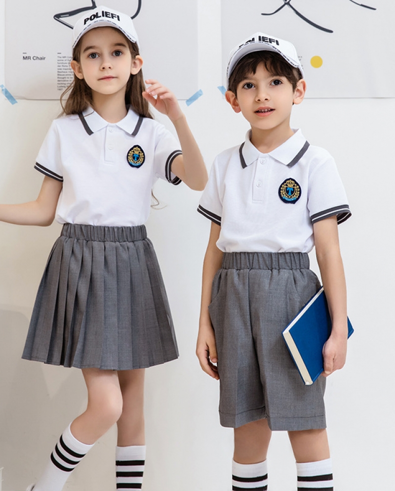 Chemise blanche à manches courtes pour enfants et jupe plissée courte Uniforme deux pièces