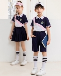 Uniforme deux pièces à manches courtes à rayures pour enfants