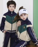 Enfants Strip Cool Lapel Fashion Sport Uniforme trois pièces
