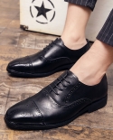 Luxury Designer New Mens Red Black Blue Lace Up Wedding Homecoming Brogue Shoes Flats Casual Loafers Formal Dress Zapato