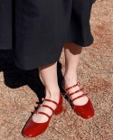ماري جين أحذية النساء مضخات كعب متوسط ​​35 سم الفرنسية نمط السيدات أحذية أنيقة ثلاثة أشرطة الربيع Atumn مضخات جلد البقر F