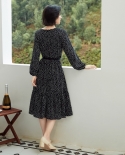 שמלת בייזי שחורה מנוקד עם שרוולים ארוכים 2022 סתיו חדש עם צווארון V חצאית קפלי שיפון חצאית באורך בינוני