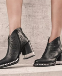 2022 جلدية النساء حذاء من الجلد كعب منخفض أحذية النساء بارد تصميم المطرزة البريطانية أحذية قصيرة حزب الأحذية Mujer تشا