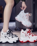 קיץ וסתיו עקבי טריז נעלי פלטפורמה נשים רשת שרוכים צבע התאמת מגמה אופנה ספורט בסגנון ספורט נעלי קזואל