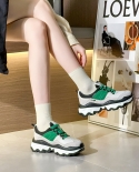 Zapatos deportivos transpirables de malla nueva con suela gruesa para mujer que combinan con todo