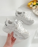 أحذية رياضية نسائية جلدية جديدة غير رسمية تناسب جميع الأحذية البيضاء الصغيرة