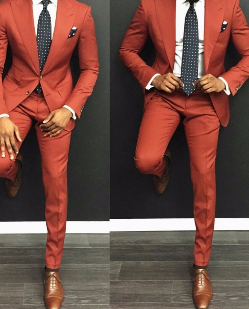 Traje naranja hombre best sale