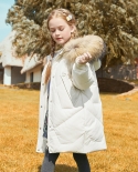 מעיל פוך לילדים לילדות באורך בינוני 2022 חדש בסגנון הילד הגדול מעיל צווארון פרווה גדול בגדי חורף מעובים