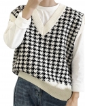 Womens Sweater Vest Autumn Wintre Knitwear Sleeveless Pullover V Neck College Sweaters Girls Aesthetic Clothes Classic S