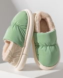 Nuevas pantuflas de algodón impermeables para interiores de invierno con parte inferior gruesa de plumón para el hogar para muje