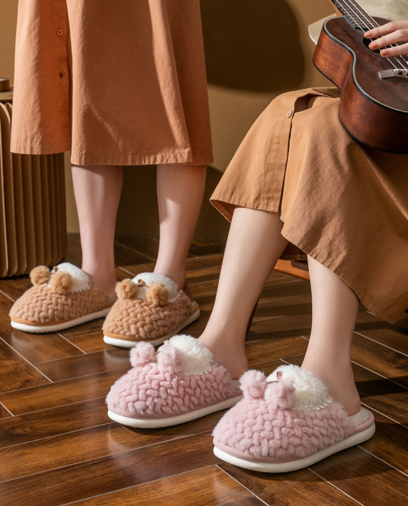 New Cotton Slippers Women Winter Fashion Home Indoor Non-slip Couple Plush Slippers