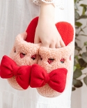 Zapatillas de interior de felpa Baotou con lazo de fresa para otoño e invierno, cómodas zapatillas de algodón para niña respetuo