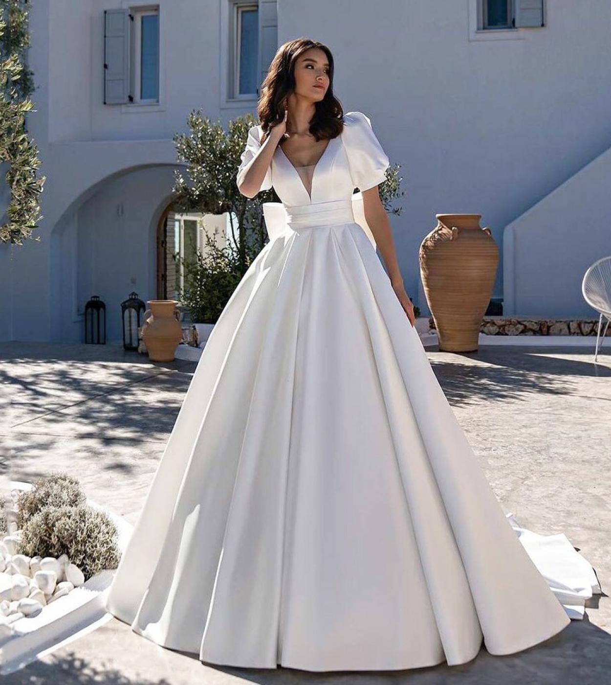 Abito da sposa con scollo profondo 2023 Elegante abito Aline Raso
