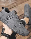 أحذية رياضية رجالية شتوية 2022 أحذية سوداء جديدة قطيفة أحذية ثلج دافئة غير رسمية للرجال أحذية رياضية مانعة للانزلاق مريحة Zapati