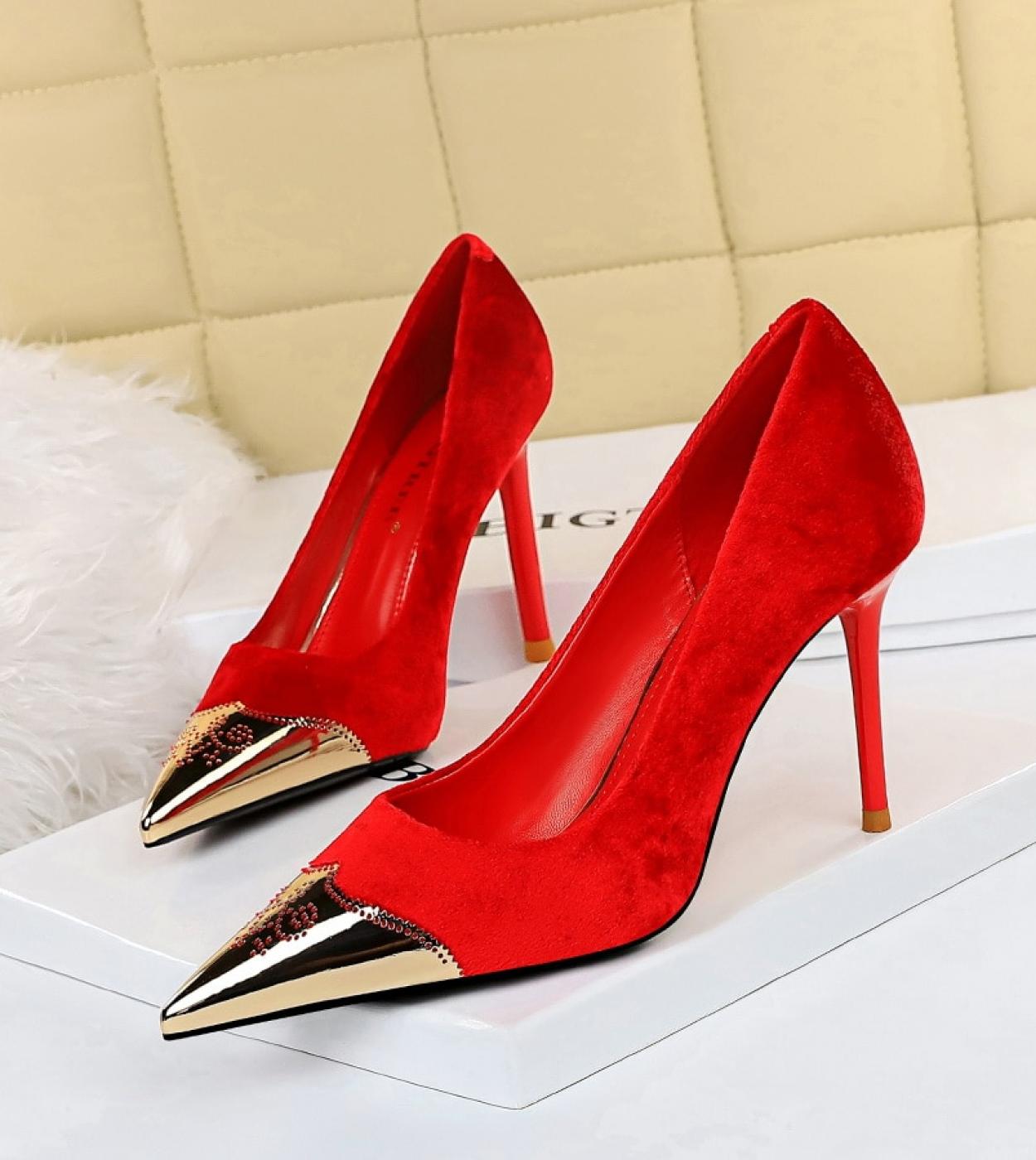Tacones rojos de punta outlet