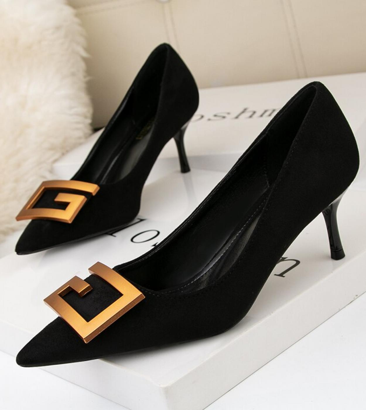 2023 Hot Elegant Metal Buckle Show Thin Womens Sandals Solid Patent Leather Pointed Toe Fashion Brand High Heels Women 