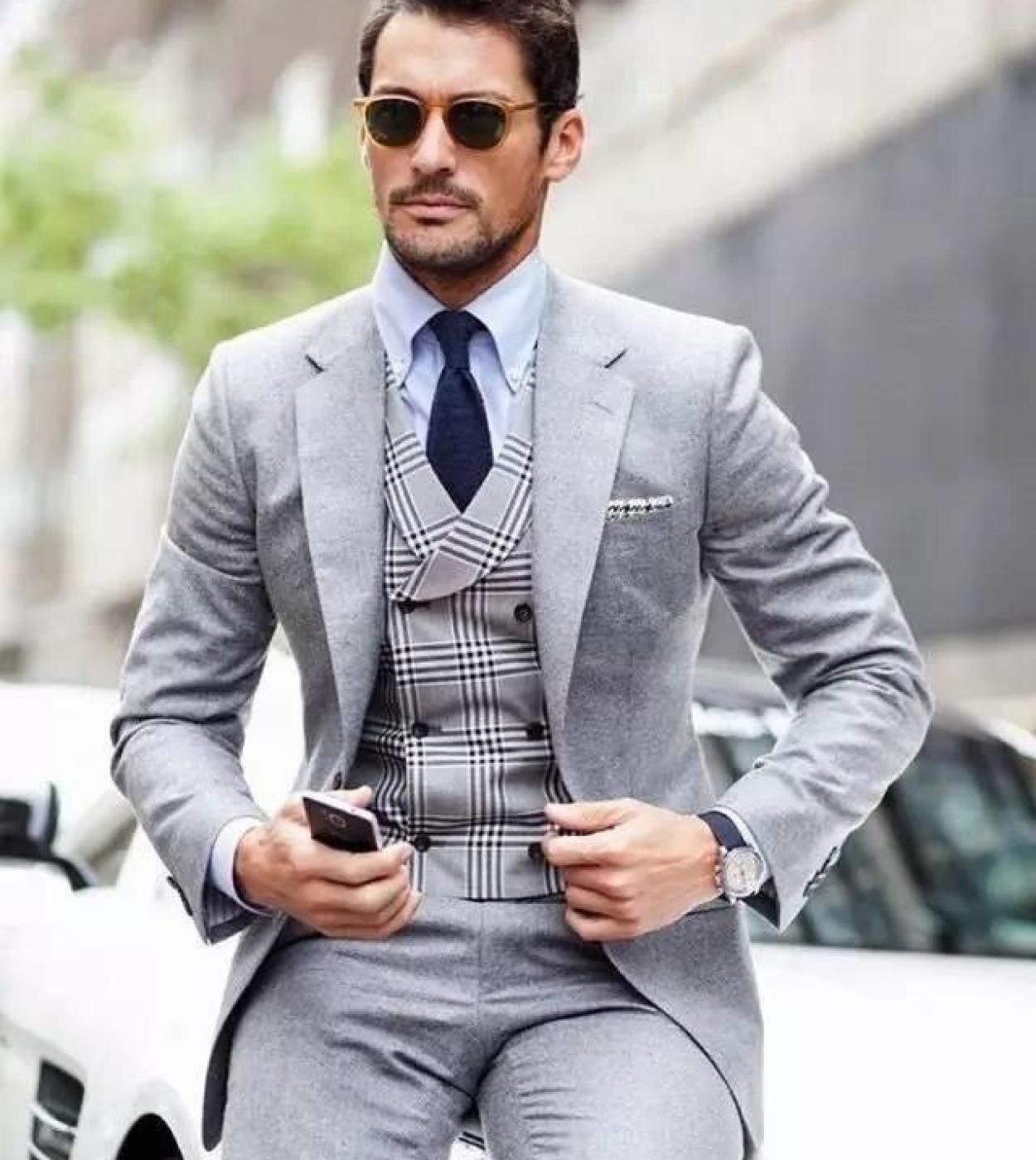 Traje gris de hotsell hombre para boda
