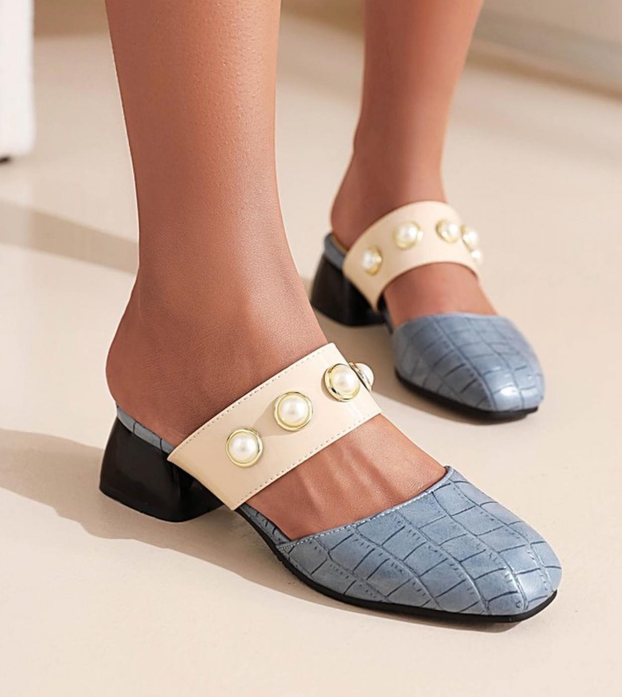 Ladies Elegant Sandals 2022 Spring New  And Women Color Matching Pearl Round Toe Back Empty Horseshoe Heel Mid Heel Shoe