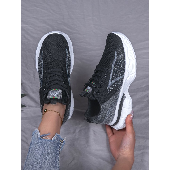 Spring New Womens Sports Shoes, Fashionable, Breathable, Lightweight, Nonslip, Wearr